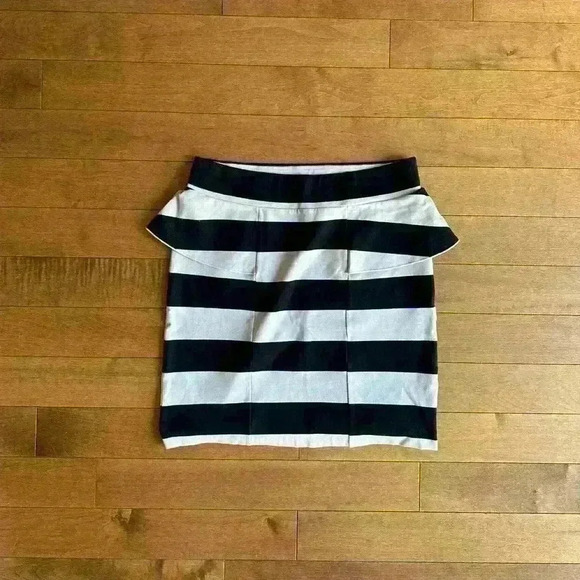 Kensie | Peplum mini striped black and tan skirt size large - Picture 1 of 3